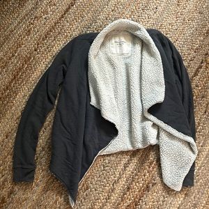 Abercrombie sweatshirt Sherpa lined. Size m/l